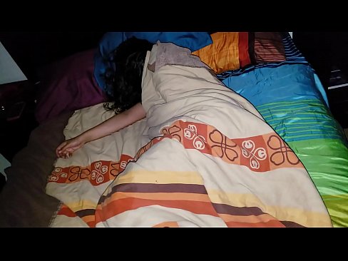 ❤️ Hijastro regañando a su joven madrastra mientras duerme ️ Video de porno en es.ramxxx.xyz ❌️